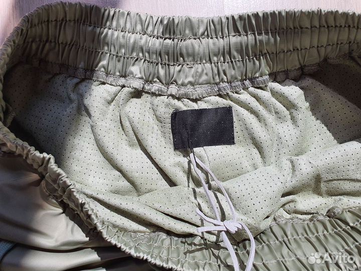 Шорты Fear Of God FOG Essentials зеленые M