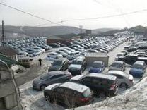 Подержанные авто владивосток. Зелёный рынок Владивосток. Зелёный угол Владивосток. Зелёный угол Владивосток машины. Авторынок.