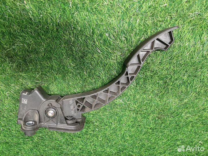 В наличии: Педаль газа на Mitsubishi ASX