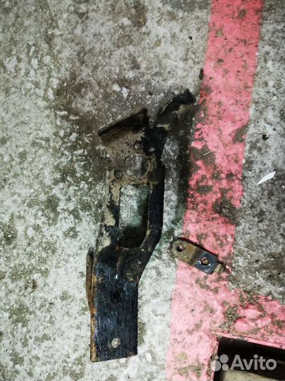 Кронштейн датчика положения кузова