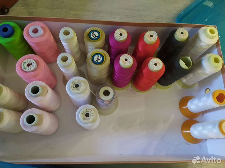 Швейные нитки б/у текстурированные и обычные