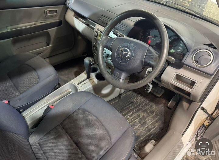 Mazda Demio 1.3 AT, 2003, 195 323 км