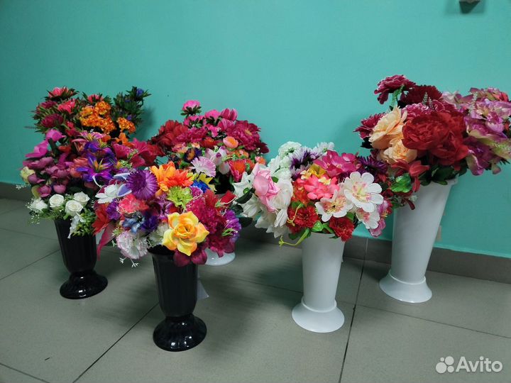 Ритуальные венки и корзины