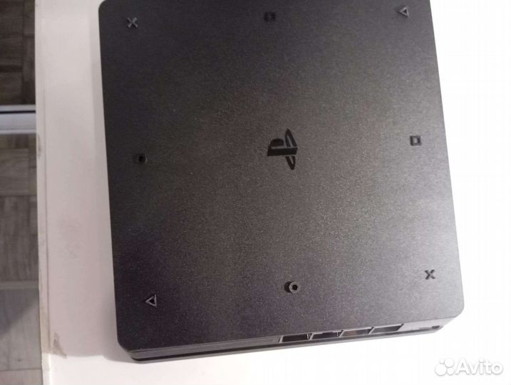Sony playstation 4 PS4 slim 1tb