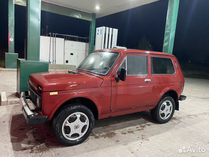 LADA 4x4 (Нива) 1.7 МТ, 1996, 200 000 км
