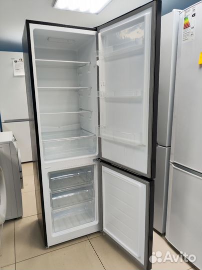 Холодильник черный цвет