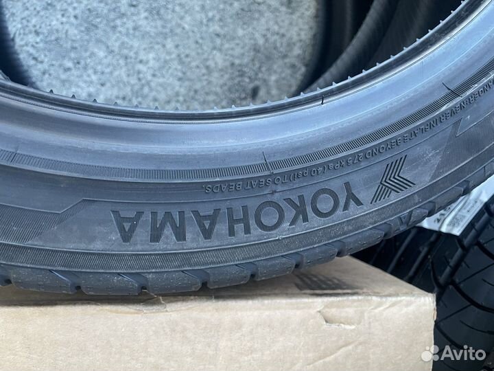 Yokohama Advan Sport V107 225/40 R18 92Y