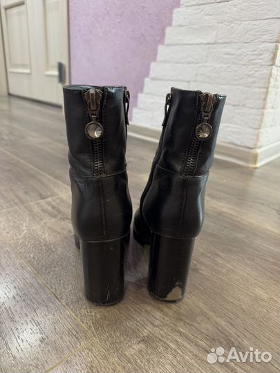 Отдам бесплатно Обувь женская пакетом 37-38 размер