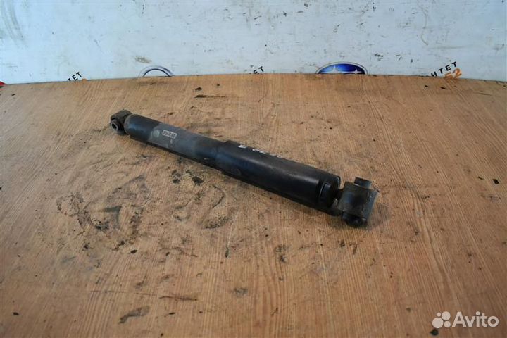 Амортизатор задний Nissan Qashqai 1 поколение