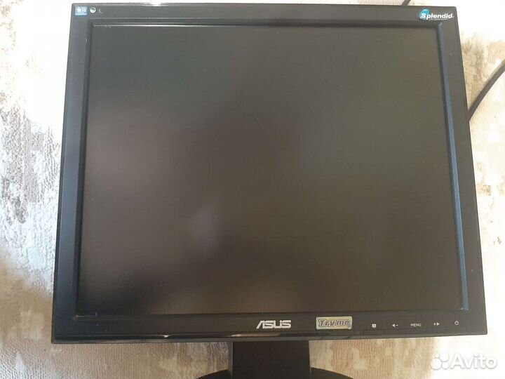 Монитор Asus 17