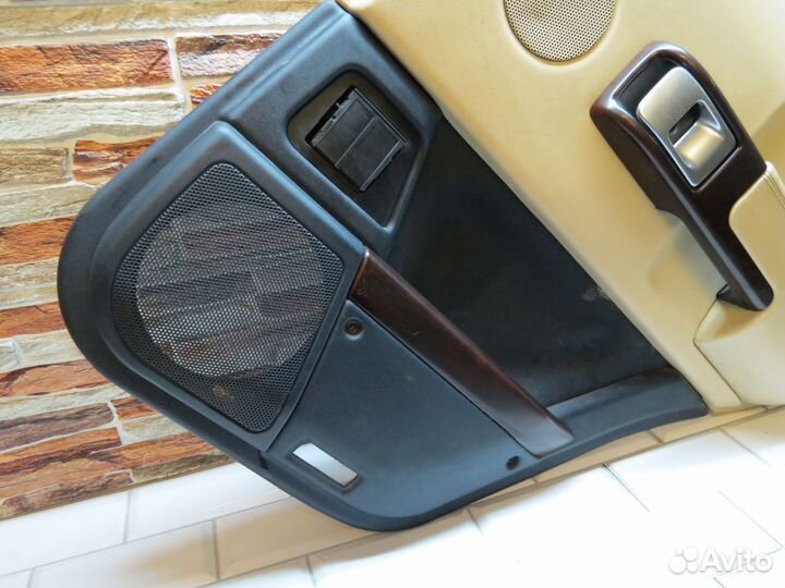 Обшивка задней правой двери Range Rover 3 Vogue