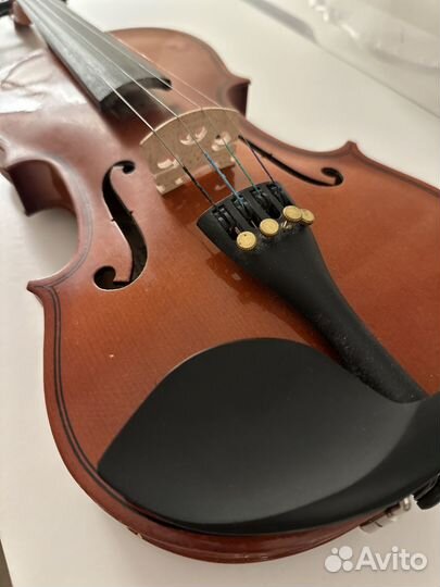 Скрипка 3/4 (с футляром)