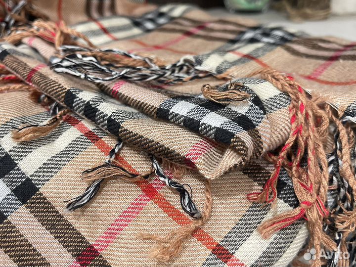 Шарф бежевый женский