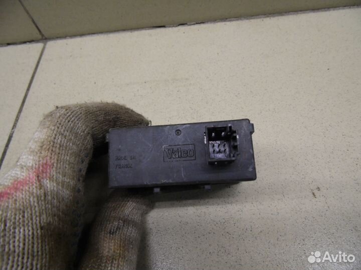 Блок управления центральным замком 607 2000-2010