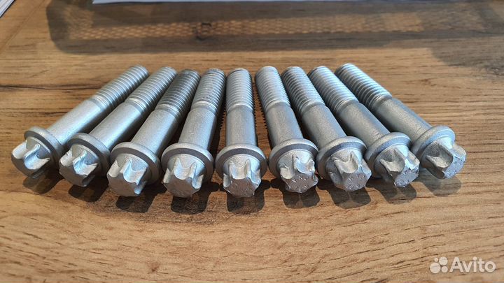 Болты задних полуосей BMW