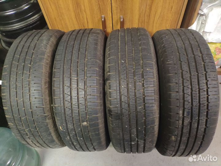 Continental ContiCrossContact LX 215/65 R16 98H