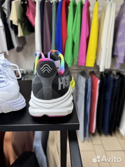 Hoka one one кроссовки сток оригинал 45 1/3