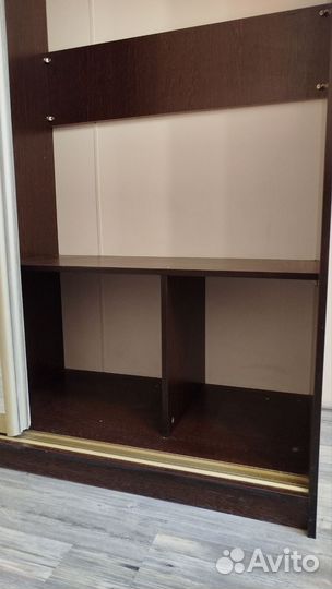 Шкаф купе с зеркалом