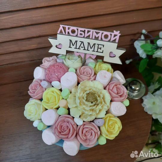 Букеты из шоколадных роз