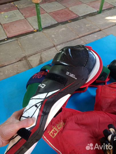 Хоккейная вратарская форма бу