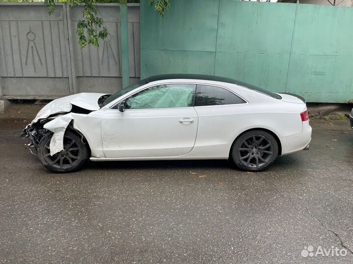 Audi A5 1.8 CVT, 2011, битый, 162 000 км