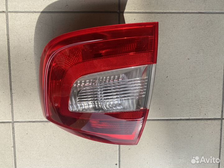 Skoda Rapid Фонарь задний Правый
