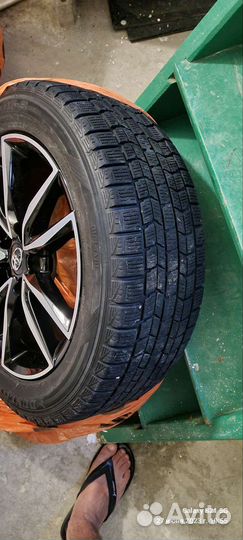 Dunlop Graspic DS3 215/55 R17