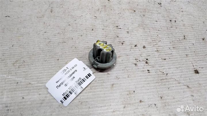 Патрон заднего фонаря mersedesbenz W220 S 98-02г