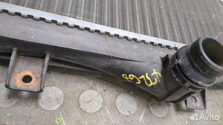 Радиатор охлаждения двигателя Volkswagen Touran, 2008