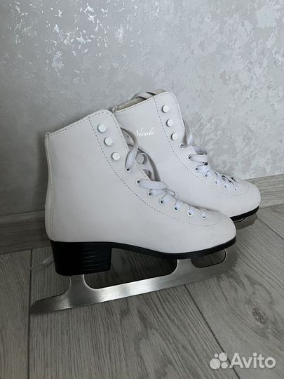 Коньки фигурные 37 размер