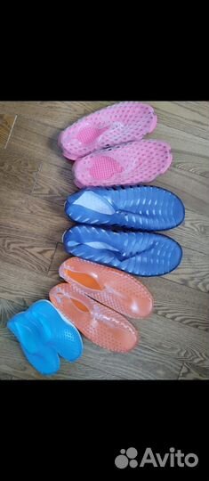 Пляжные принадлежности и детский манеж