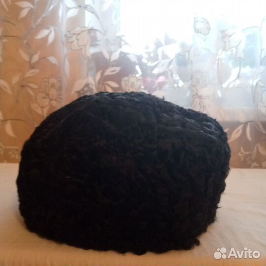 Шапка из каракуля