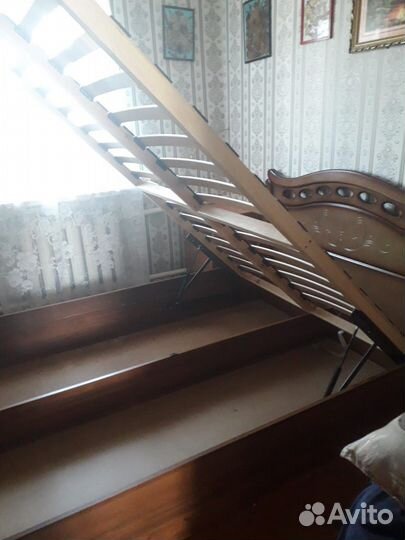 Кровать с подъемным механизмом 140х200