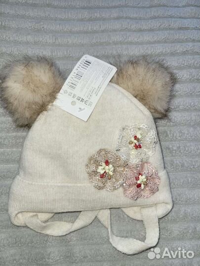 Шапка для девочки новая до 1 года