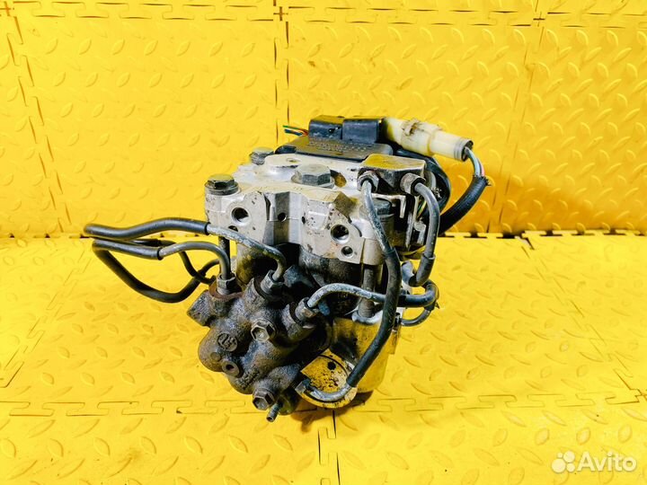 Насос ABS Toyota Camry CV20 SV20 левый руль