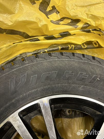 Комплект колес зимних шипованных 185/70R14