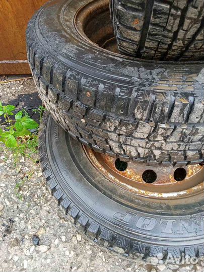 Dunlop SP 055 205/70 R15