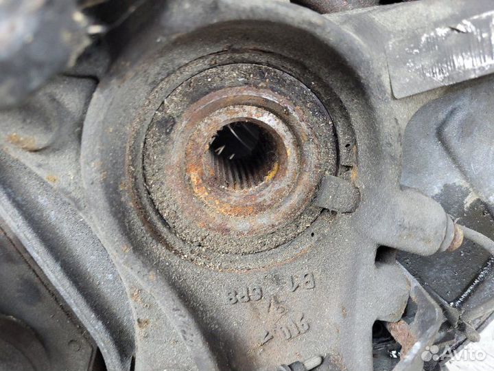Кулак поворотный передний левый Peugeot 407 ES9A