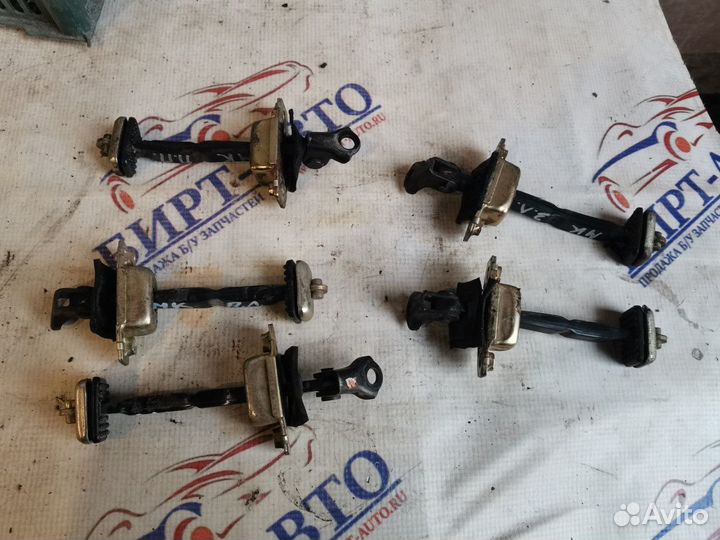 Ограничитель двери Geely MK I (2006—2013)