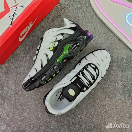 Кроссовки Nike Air Max Plus Tn Новые