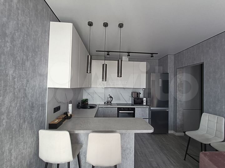 2-к. квартира, 60 м², 4/10 эт.