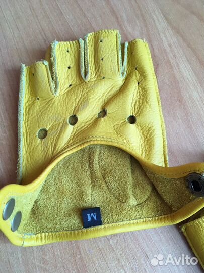 Перчатки беспалые