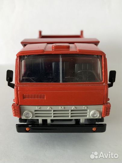 Модель 1:43 СССР камаз-5511