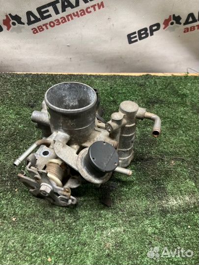 Дроссельная заслонка Toyota Carina седан 1.6 4AFE