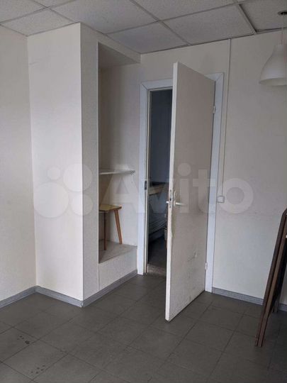 Торговая площадь, 14 м²