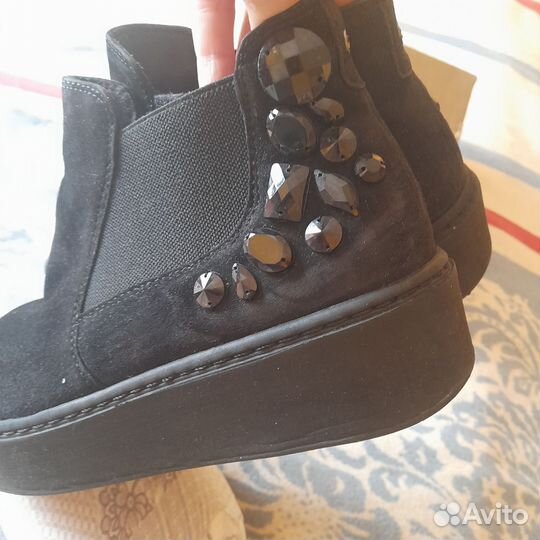 Полусапожки женские 38 размера