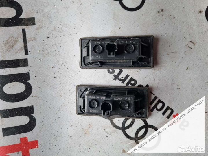 Подсветка номера Audi S4 B8 Бензин 4G0943021