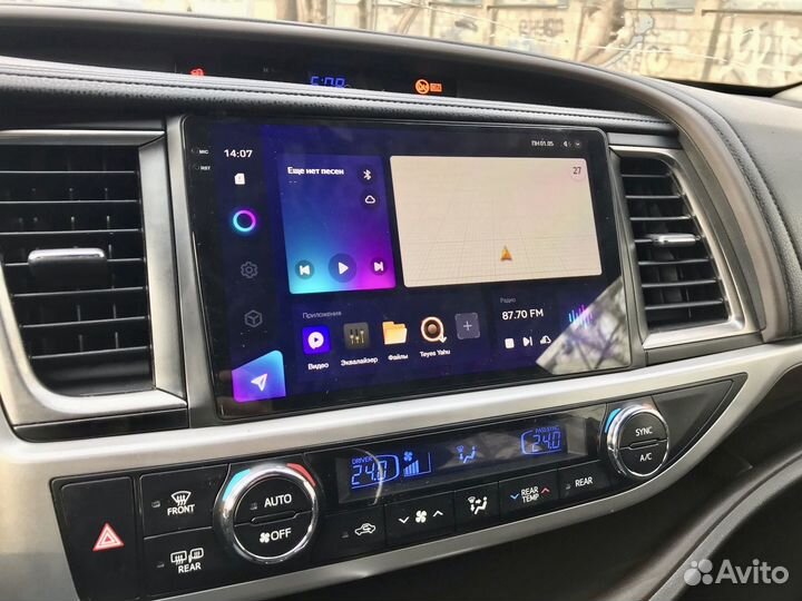 Магнитола Toyota Highlander 3