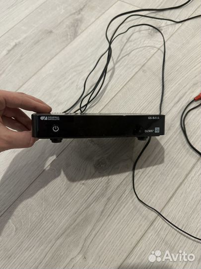Ресивер триколор GS b211