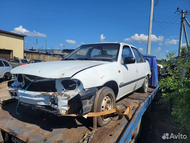 Капот daewoo nexia деу нексия крышка двери